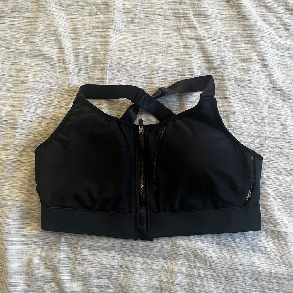 Fabletics front zip high support sport bra size medium